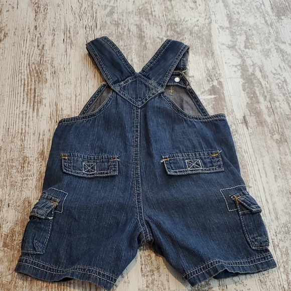 Boys Carters Overalls Shorts Size 6 Months. - Picture 4 of 4